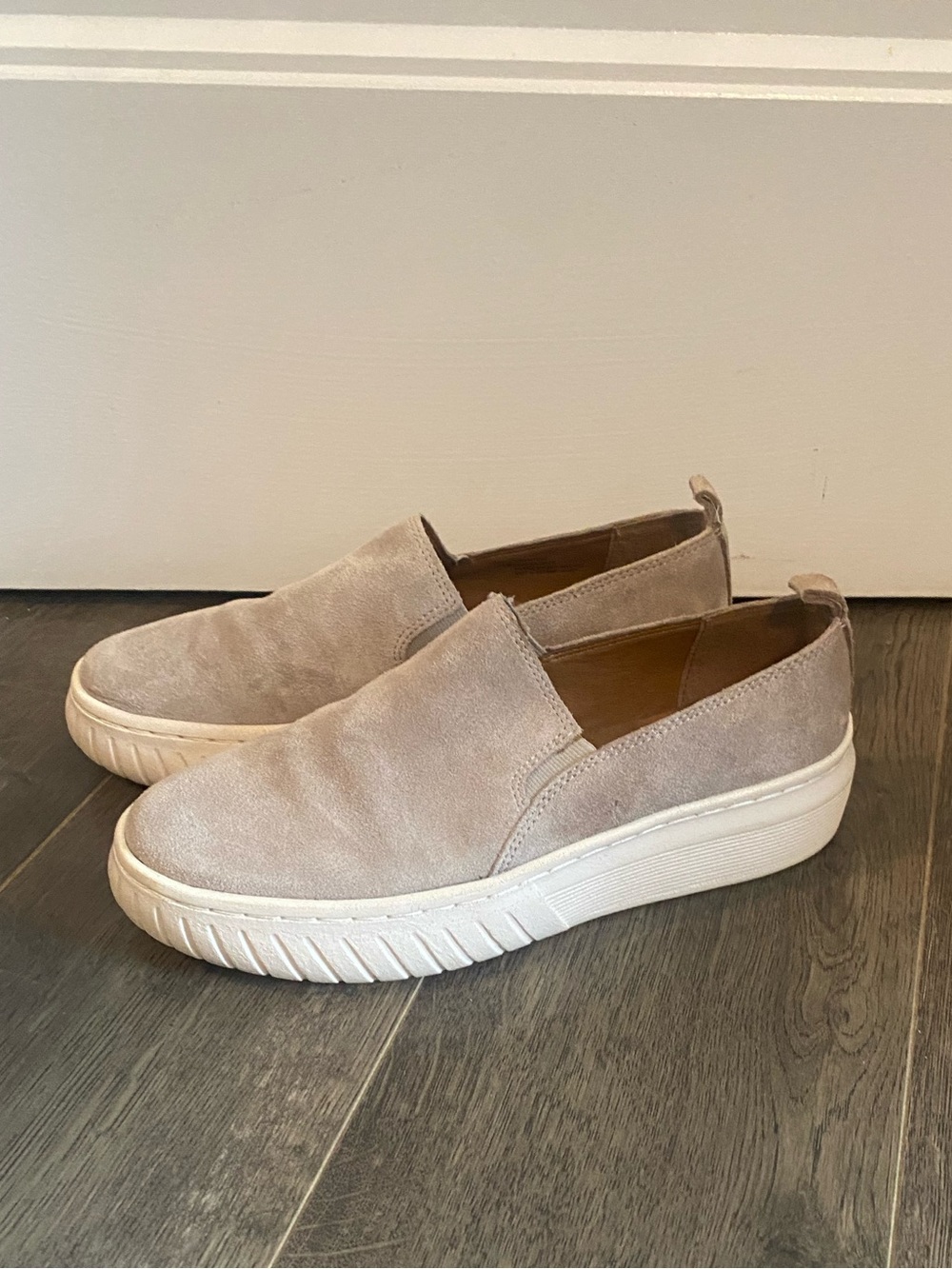 Sofft Taupe Gray Suede Slip-On Platform Sneakers - Picture 1 of 8